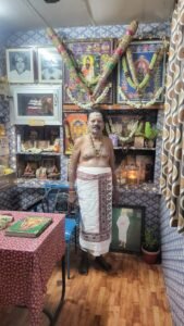 What should I look for when choosing an authentic Nadi astrology reader?